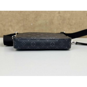 LOUIS VUITTON M69443 TRIO MESSENGER